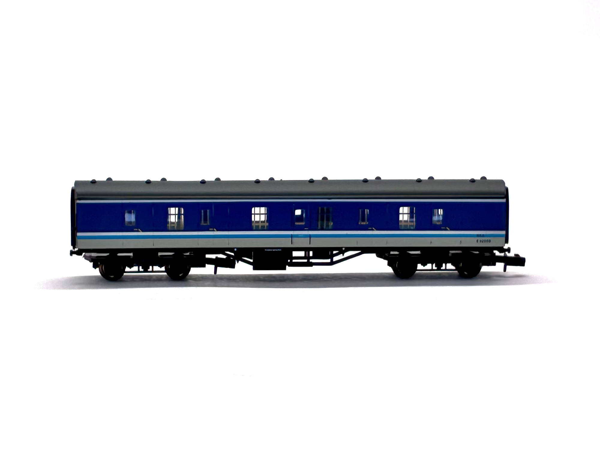 Graham Farish 374-031 Mk1 NEA full brake in Regional Railways livery