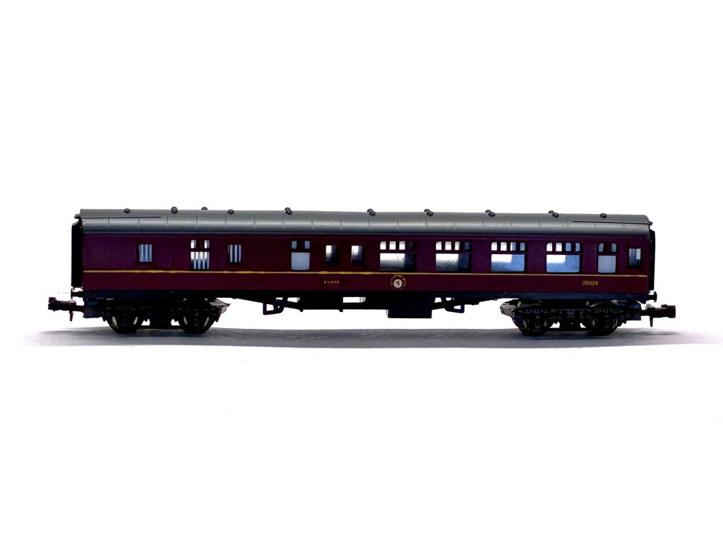 Lima L320315 Mk1 BSK Brake Second Corridor in BR Maroon 35024 / M25290