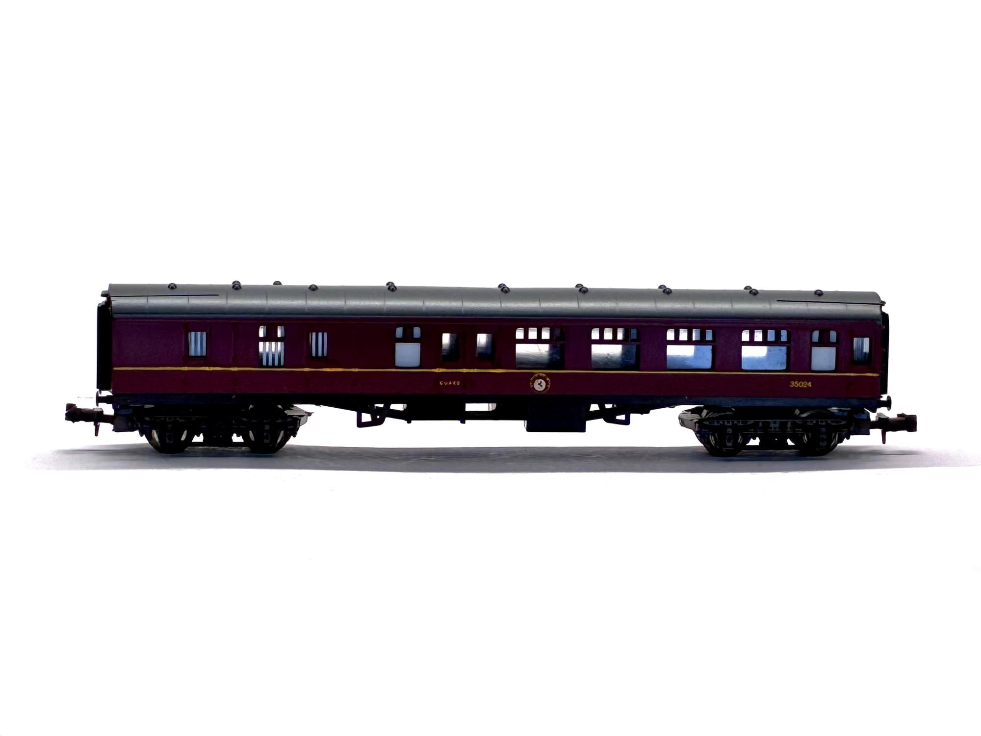 Lima L320315 Mk1 BSK Brake Second Corridor in BR Maroon 35024 / M25290