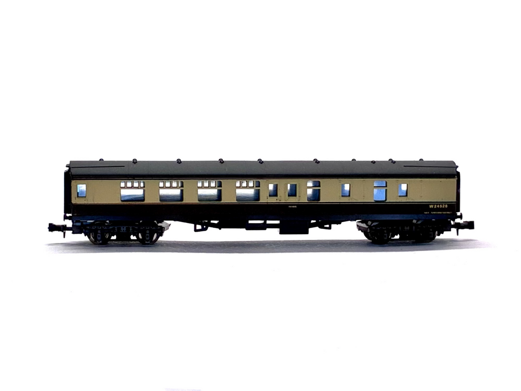 Lima L320361 Mk1 Corridor Composite in chocolate & cream W24624