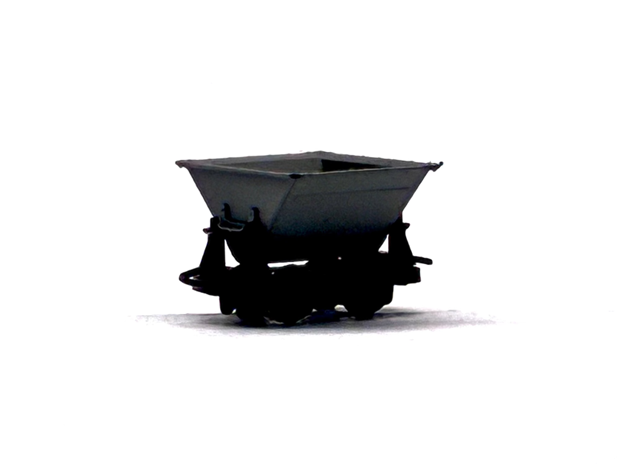 Peco Products GR-331 Pack of three 4-wheel narrow gauge "Rugga" hopper wagons in grey