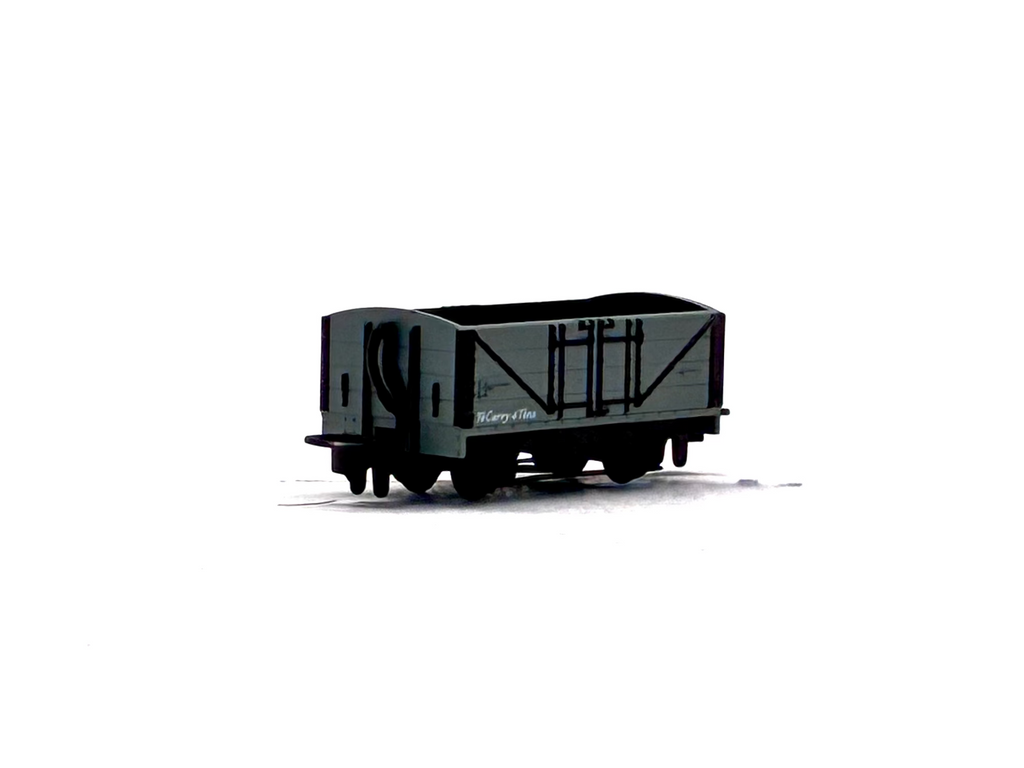 Peco Products GR-200U 4-wheel open wagon in plain freight grey