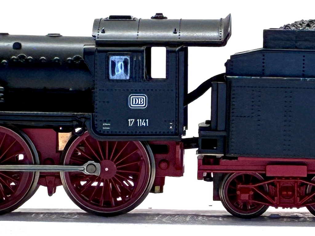 Roco 41230 Class BR 17 1141 Steam Locomotive