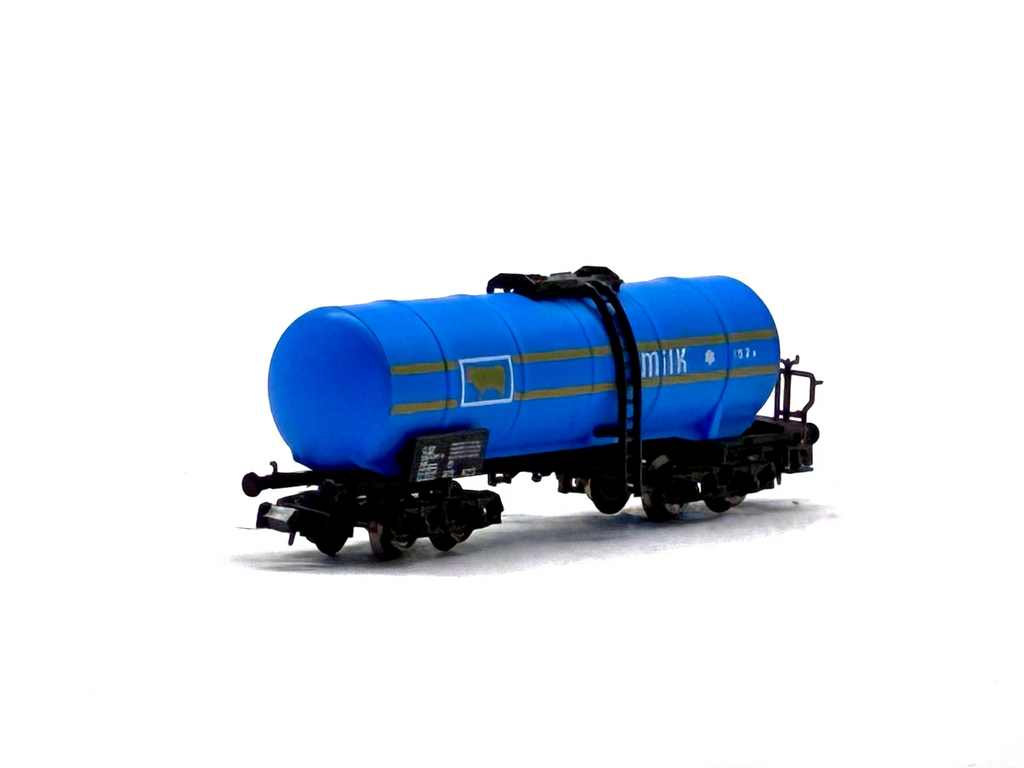 Lima 2911Lima Continental Bogie Tank Wagon 'Milk 152D’