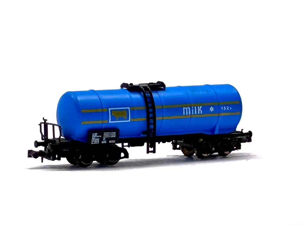 Lima 2911Lima Continental Bogie Tank Wagon 'Milk 152D’