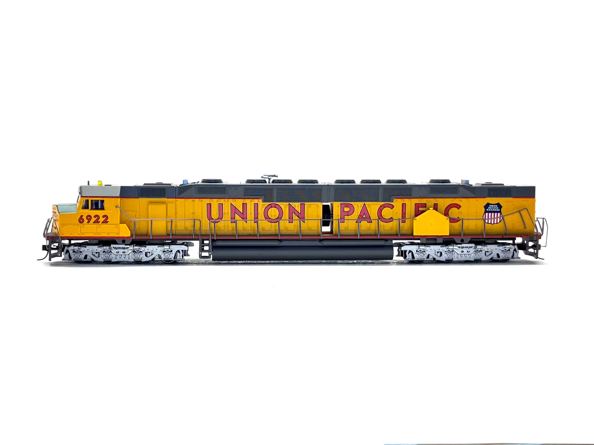 Spectrum HO 81303 EMD Diesel Union Pacific DD40AX 16 Wheel Drive '6922'