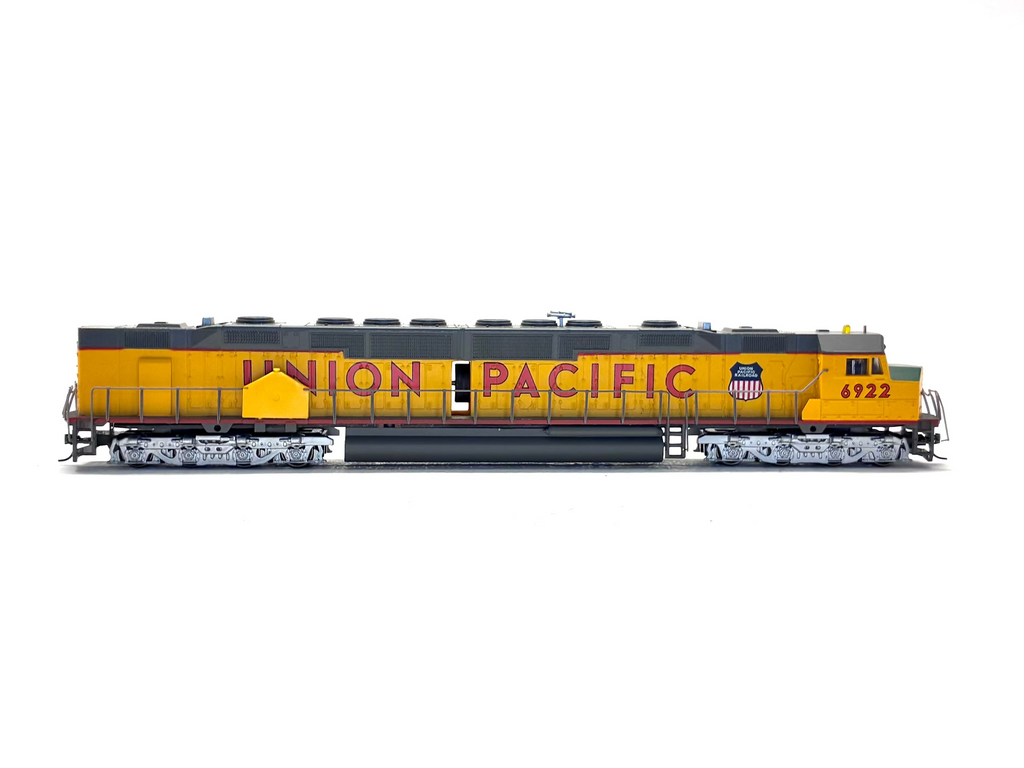 Spectrum HO 81303 EMD Diesel Union Pacific DD40AX 16 Wheel Drive '6922'