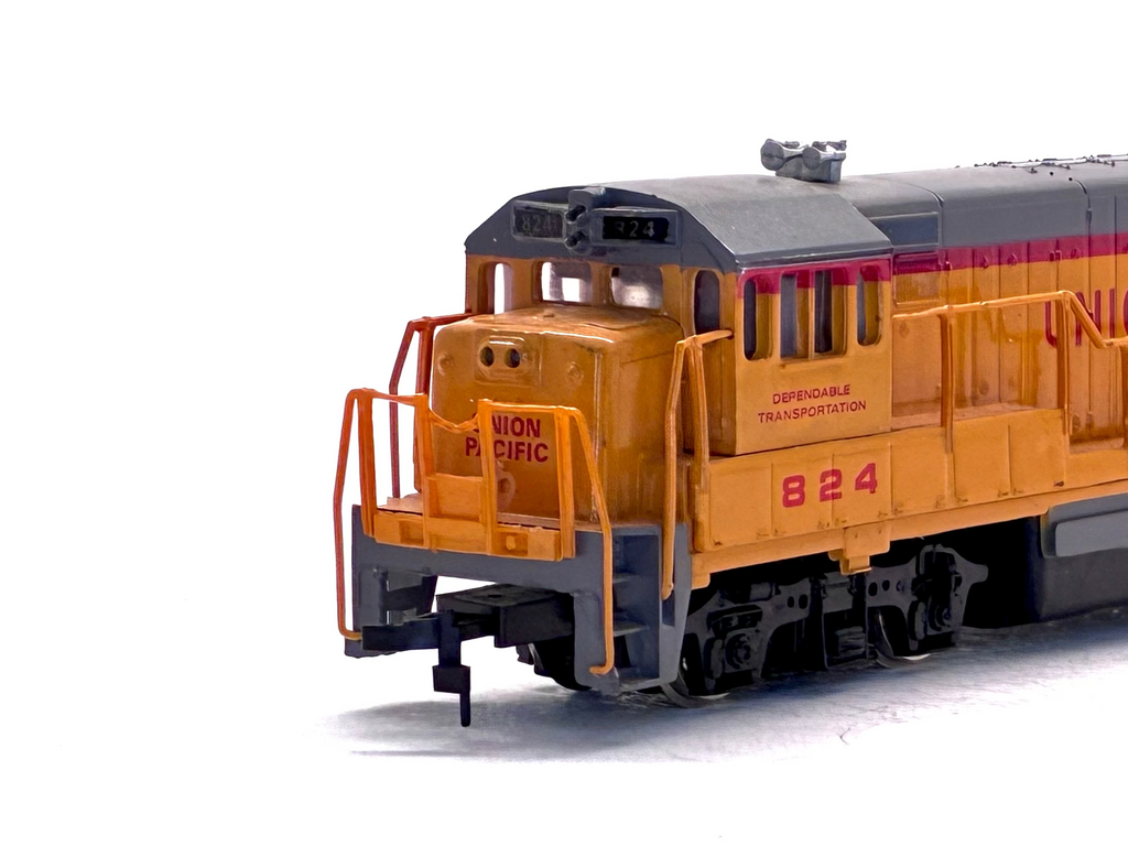 Bachmann HO Scale 64000 Union Pacific '824'