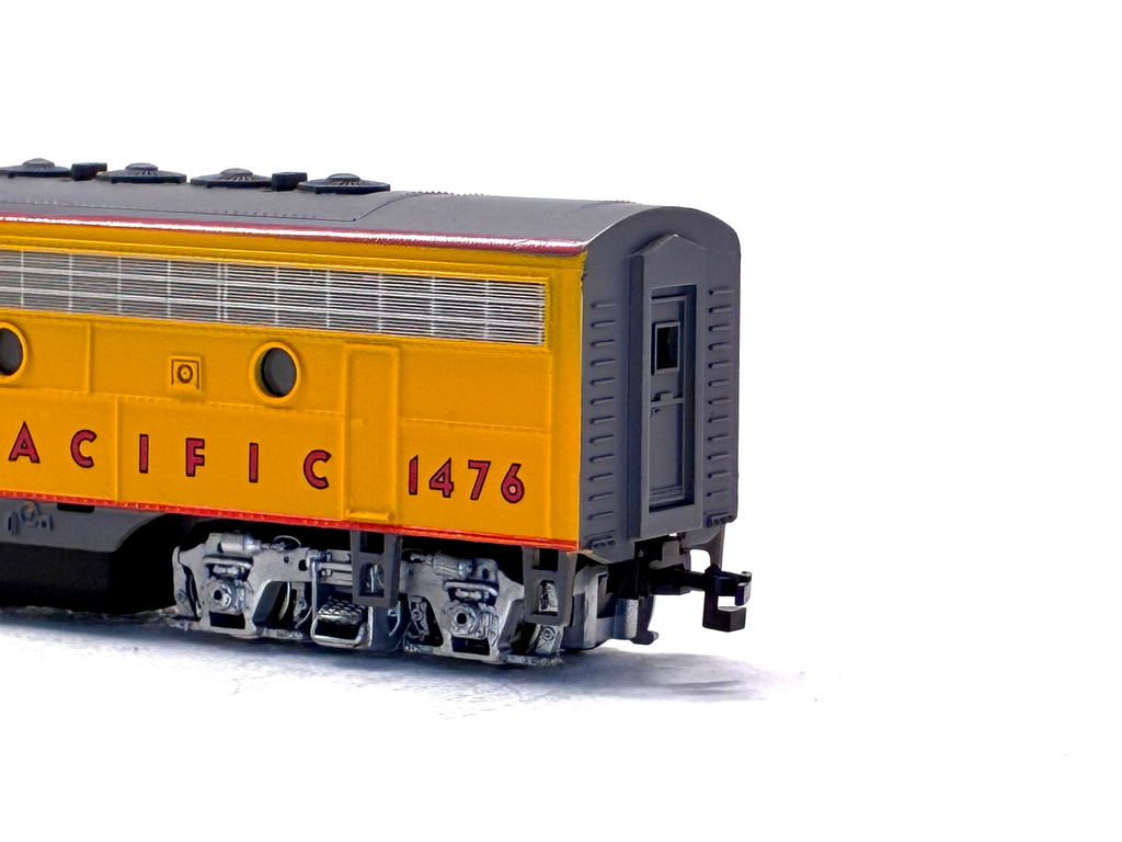 Bachmann Plus HO 31205 Powered Uni Union Pacific EMD F7B '1476'