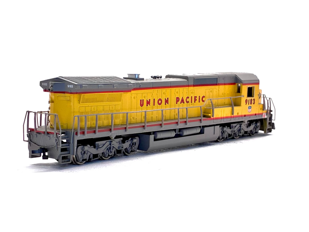 Spectrum HO 85002 Diesel Union Pacific Dash 8 40C '9183'