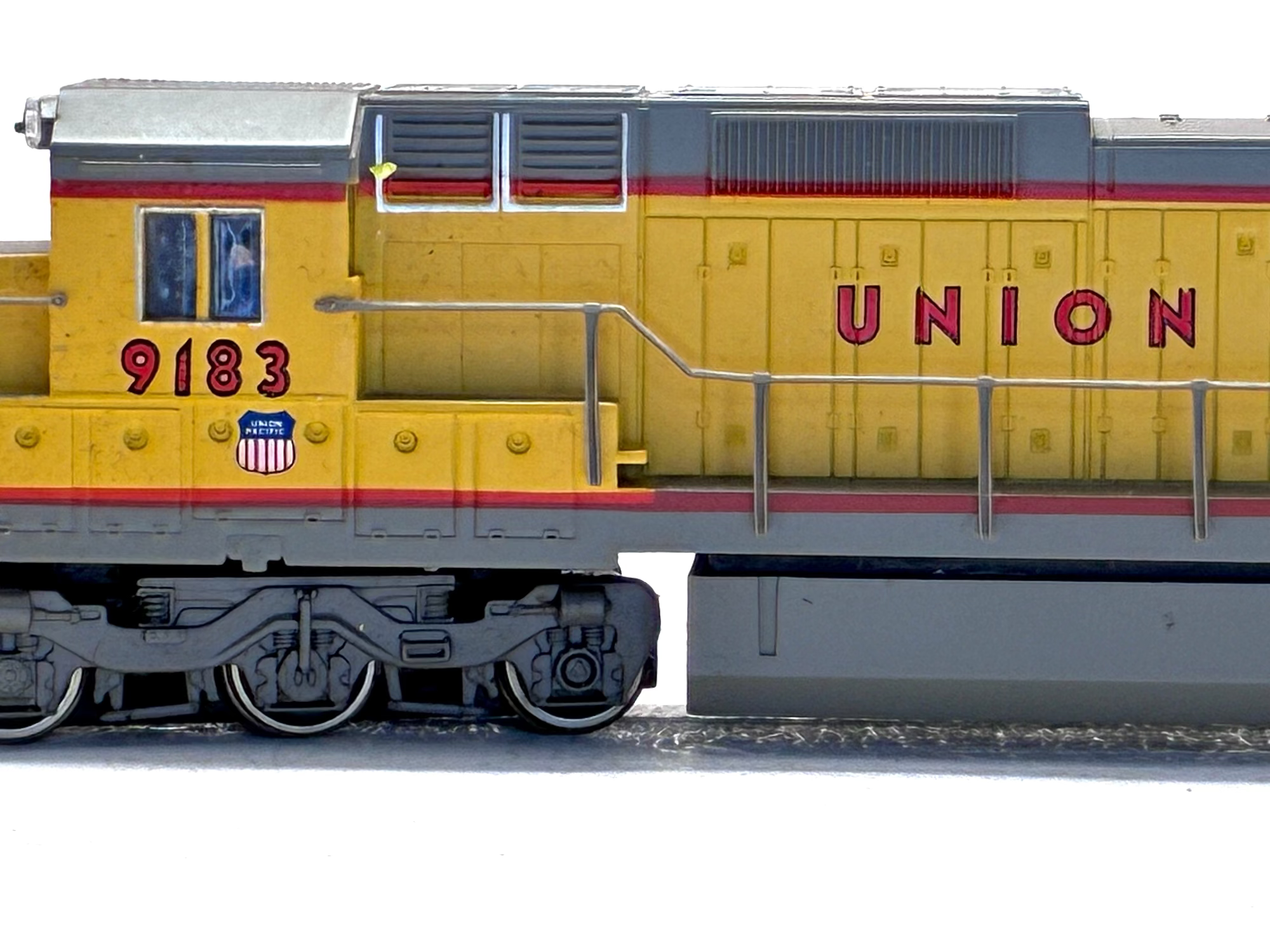 Spectrum HO 85002 Diesel Union Pacific Dash 8 40C '9183'