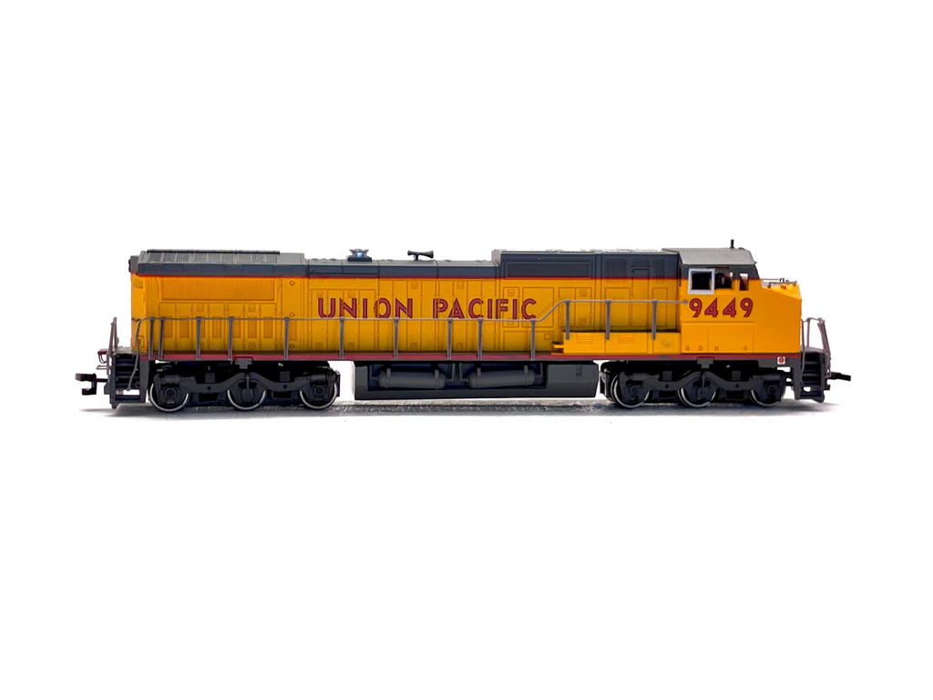 Spectrum HO 86014 Diesel Union Pacific GE DASH 8-40CW '9449'