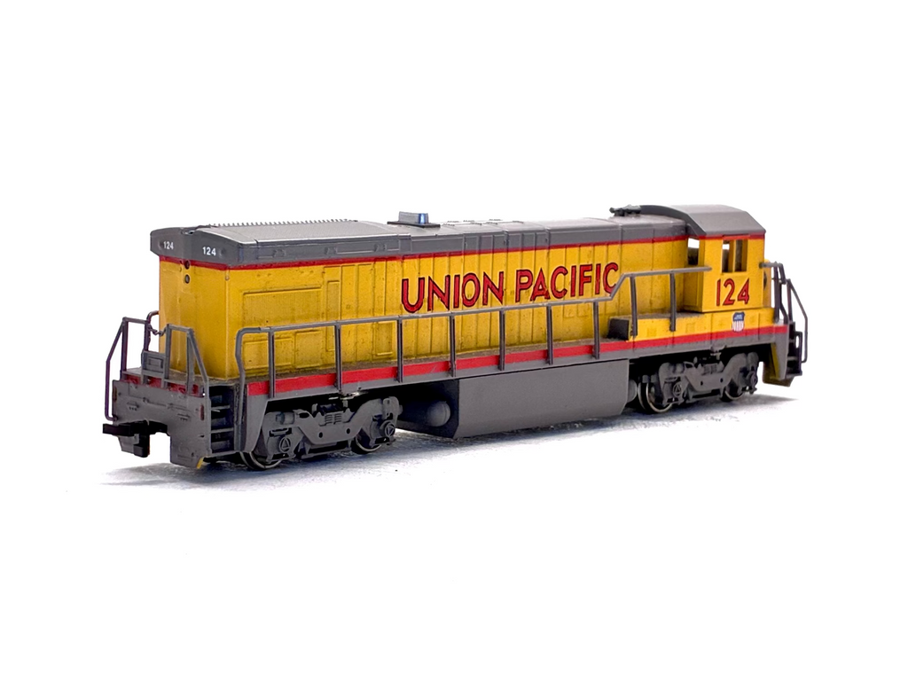 Bachmann Plus HO 31102 Diesel Union Pacific B23-7 '124'