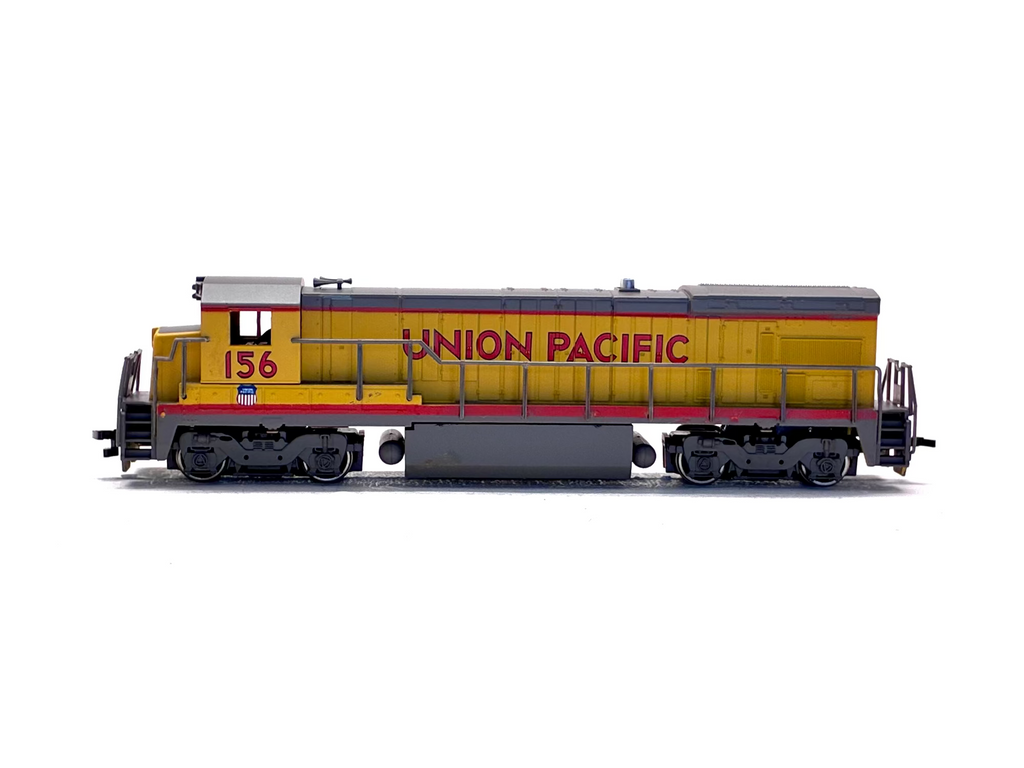 Bachmann Plus HO 31103 Diesel Union Pacific B23-7 '156'