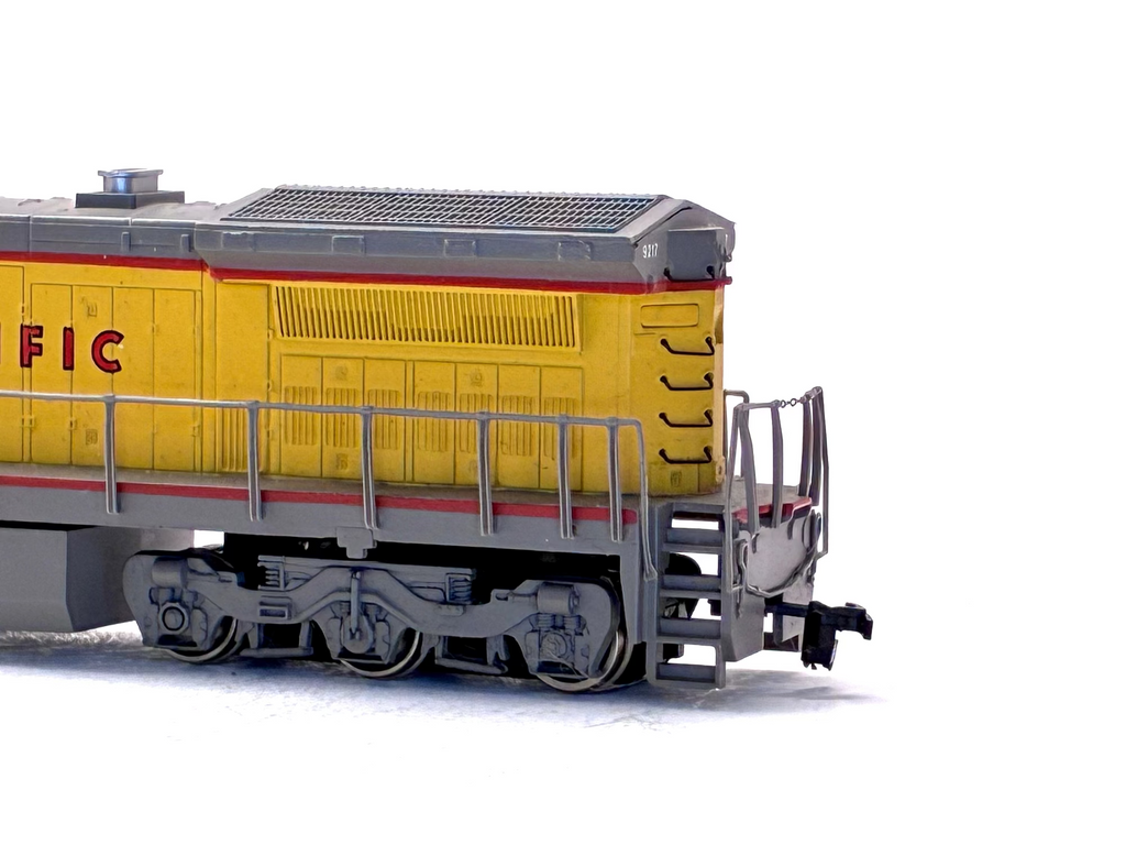 Spectrum HO 85004 Diesel Union Pacific Dash 8 40C '9217'
