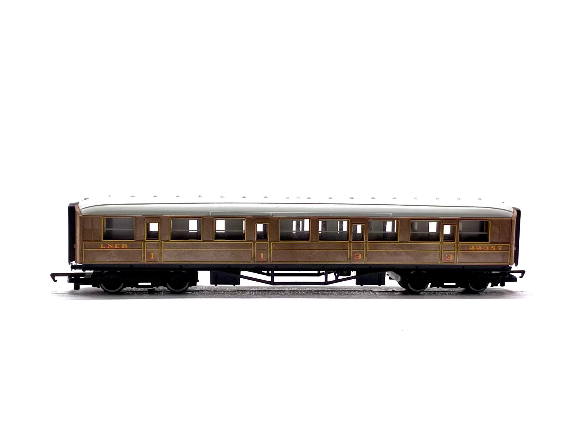 Hornby R1167-22356 Gresley composite coach