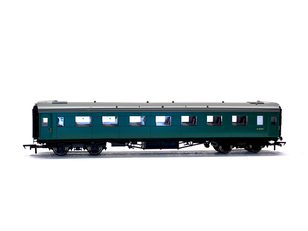 Hornby R4538 Maunsell unconverted open second class coach S1314S