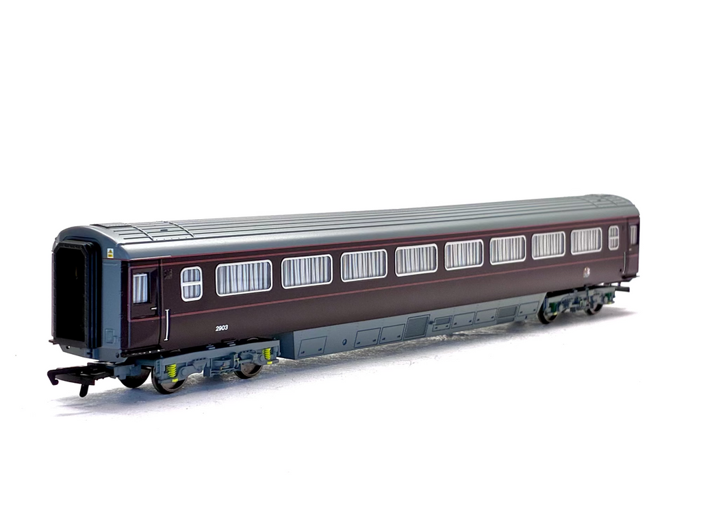 Hornby R4400 Mk3 Royal Train livery HM The Queen's Saloon 2903