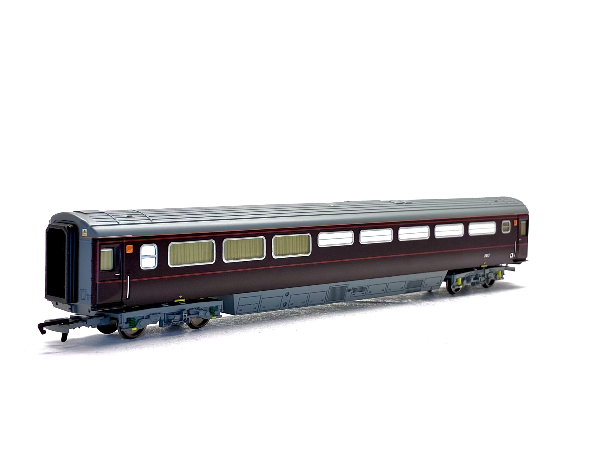 Hornby R4403 Mk3 Royal Train Kitchen/Household Dining Car in Royal claret 2917