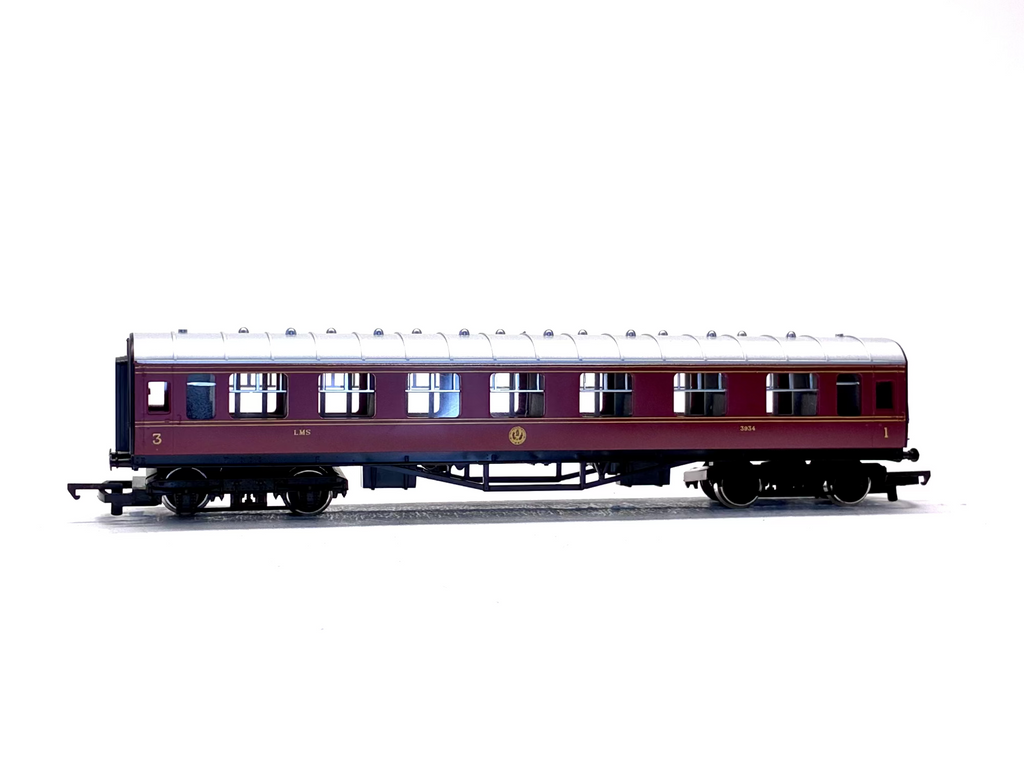Hornby R433A LMS CK Composite Corridor in crimson lake 3934
