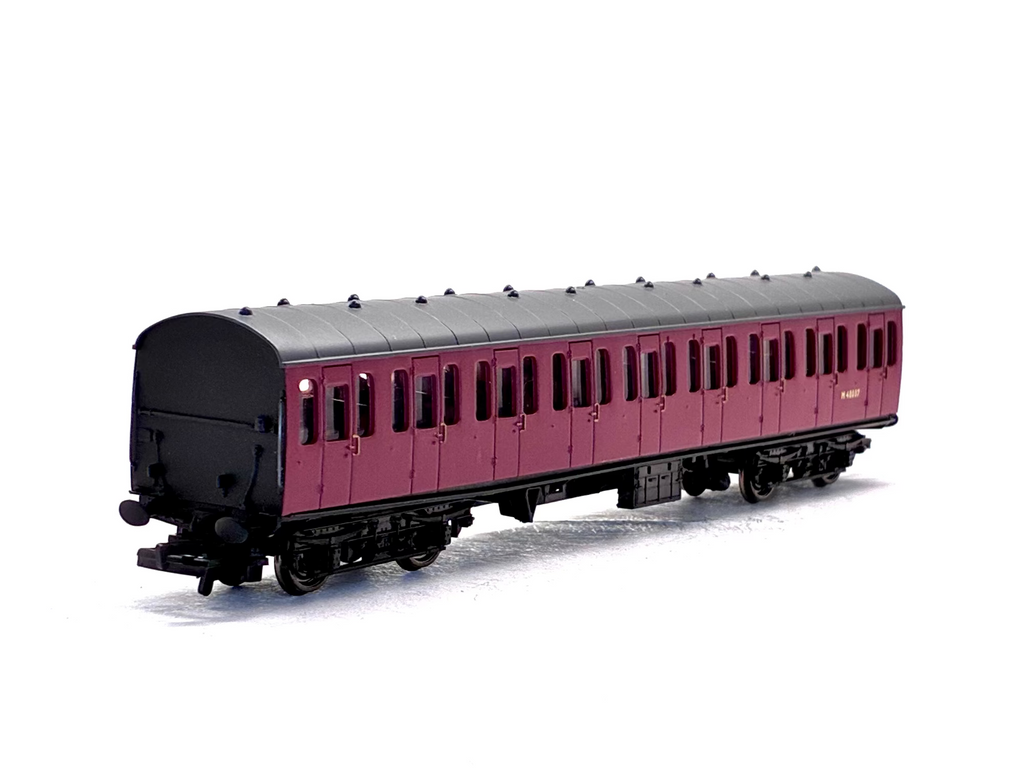 Bachmann Branchline 34-676A 57Ft BR Mk1 Suburban 2nd Open Crimson LMR M48037