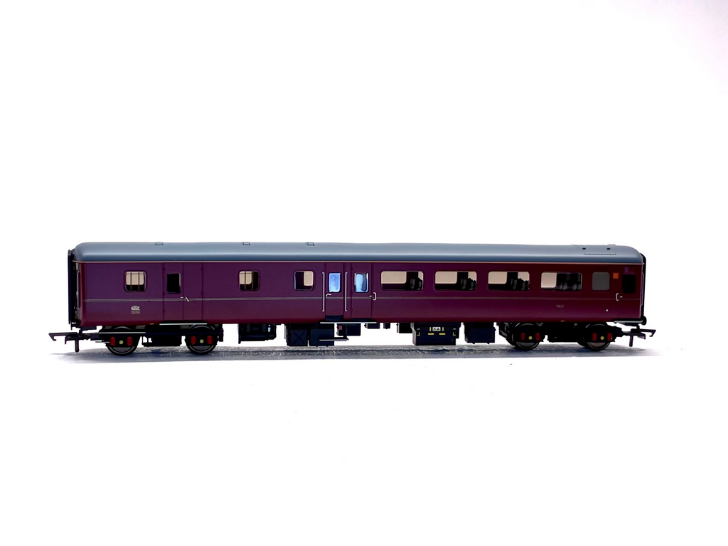 Hornby R40374 EWS Business Coach Pack with four Mk2F coaches in EWS lined maroon