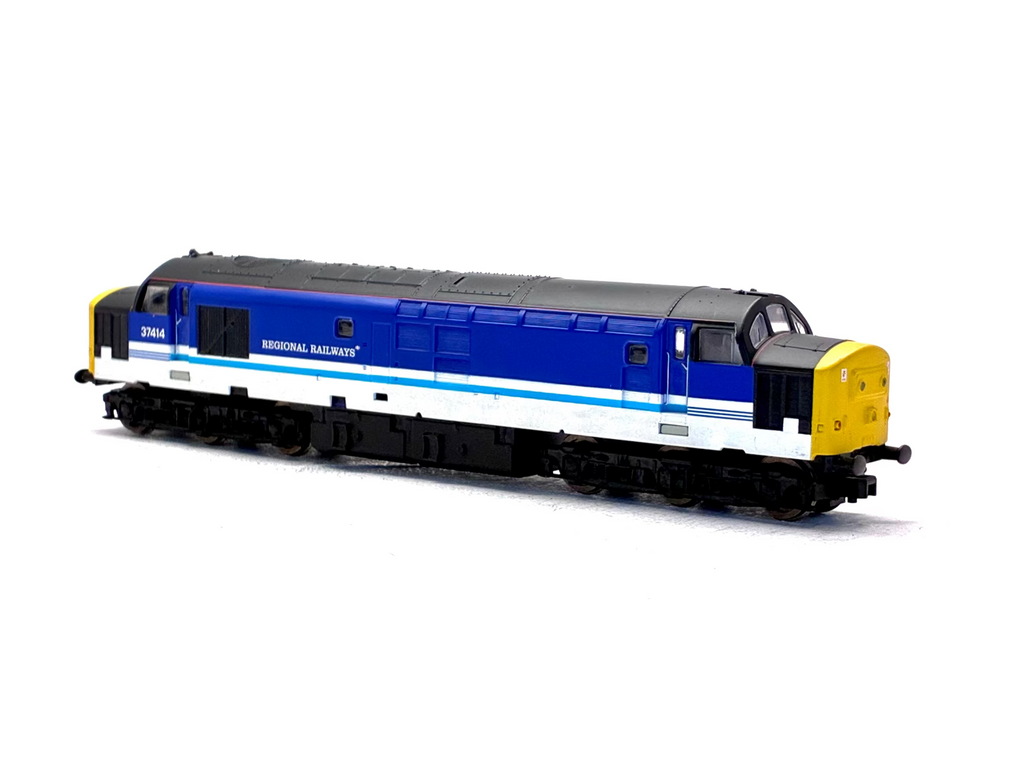 Hornby R2775 Class 37 37414 in Regional Railways livery