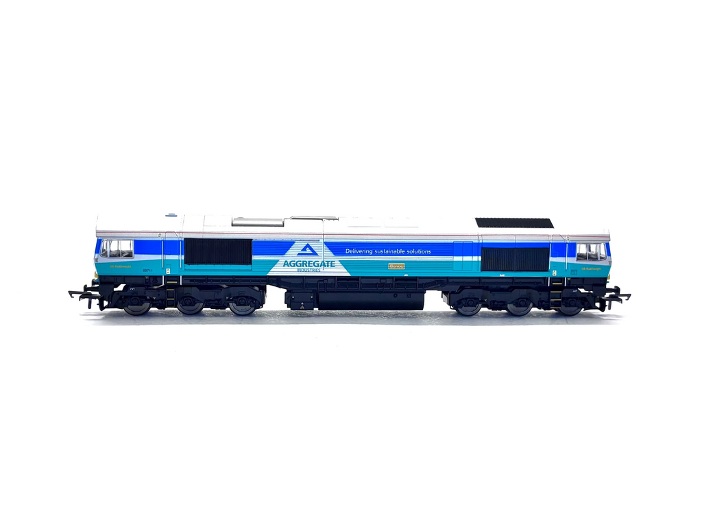 Hornby R30428TXS RailRoad Plus Aggregates Class 66 Sence 66711 Diesel Locomotive DCC Sound
