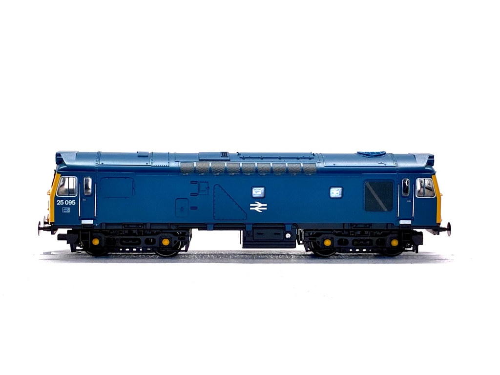 Bachmann Branchline 32-400DS Class 25/3 25095 in BR Blue DCC Sound Fitted