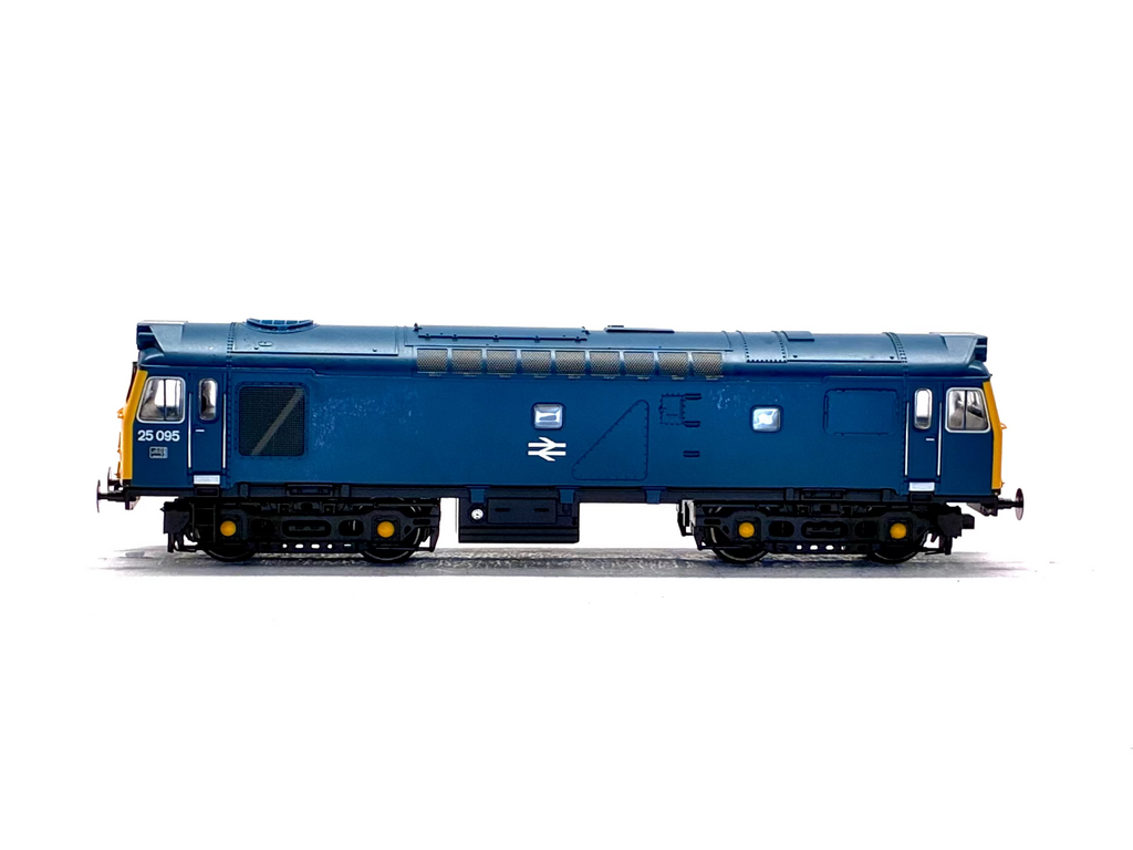 Bachmann Branchline 32-400DS Class 25/3 25095 in BR Blue DCC Sound Fitted