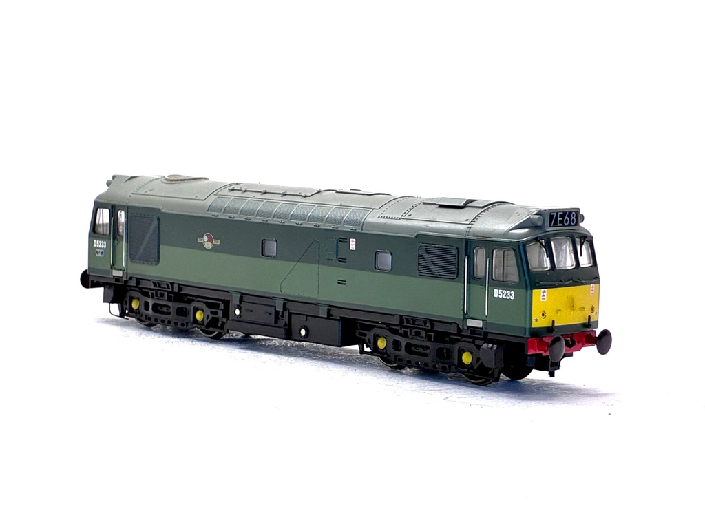 Bachmann Branchline 30-045Loco Class 25 D5233 in BR two tone green - Digital fitted
