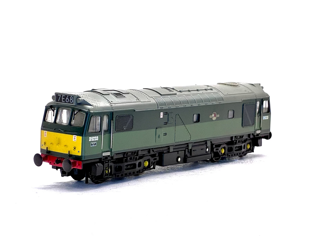 Bachmann Branchline 30-045Loco Class 25 D5233 in BR two tone green - Digital fitted
