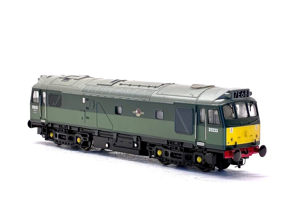 Bachmann Branchline 30-045Loco Class 25 D5233 in BR two tone green - Digital fitted