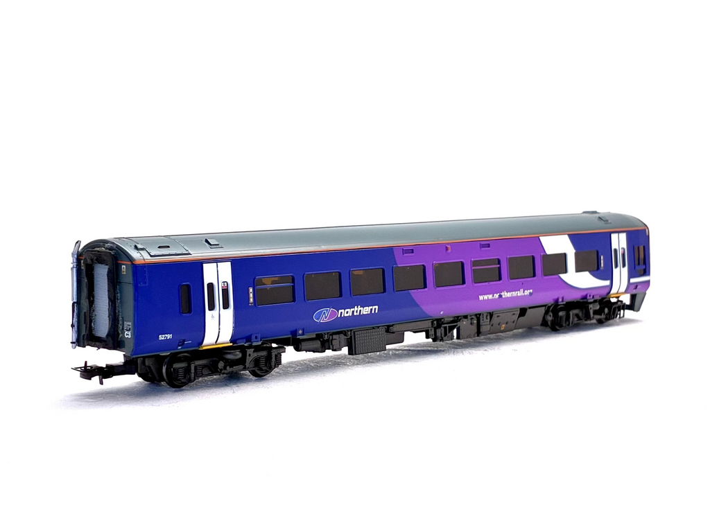 Bachmann Branchline 31-514 Class 158 2 car DMU 158791 in 'Northern Rail' livery