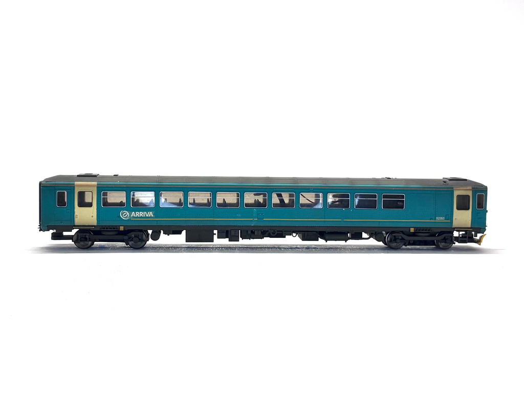 Hornby Arriva Class 153 153353 Sound (Repainted)