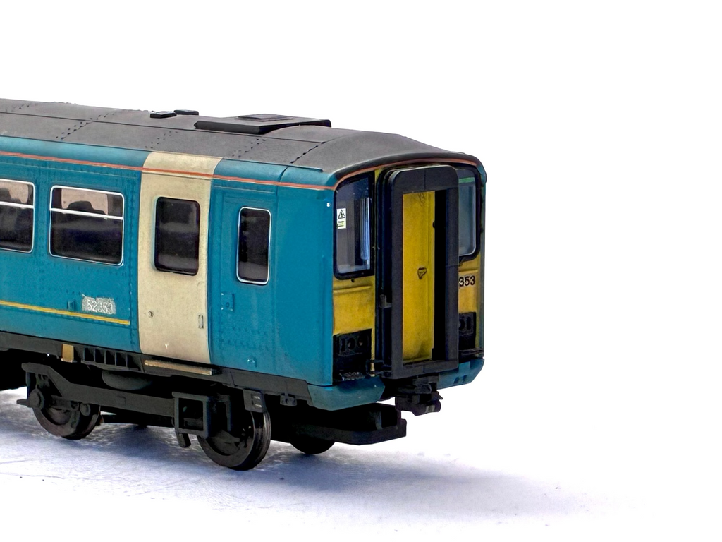 Hornby Arriva Class 153 153353 Sound (Repainted)