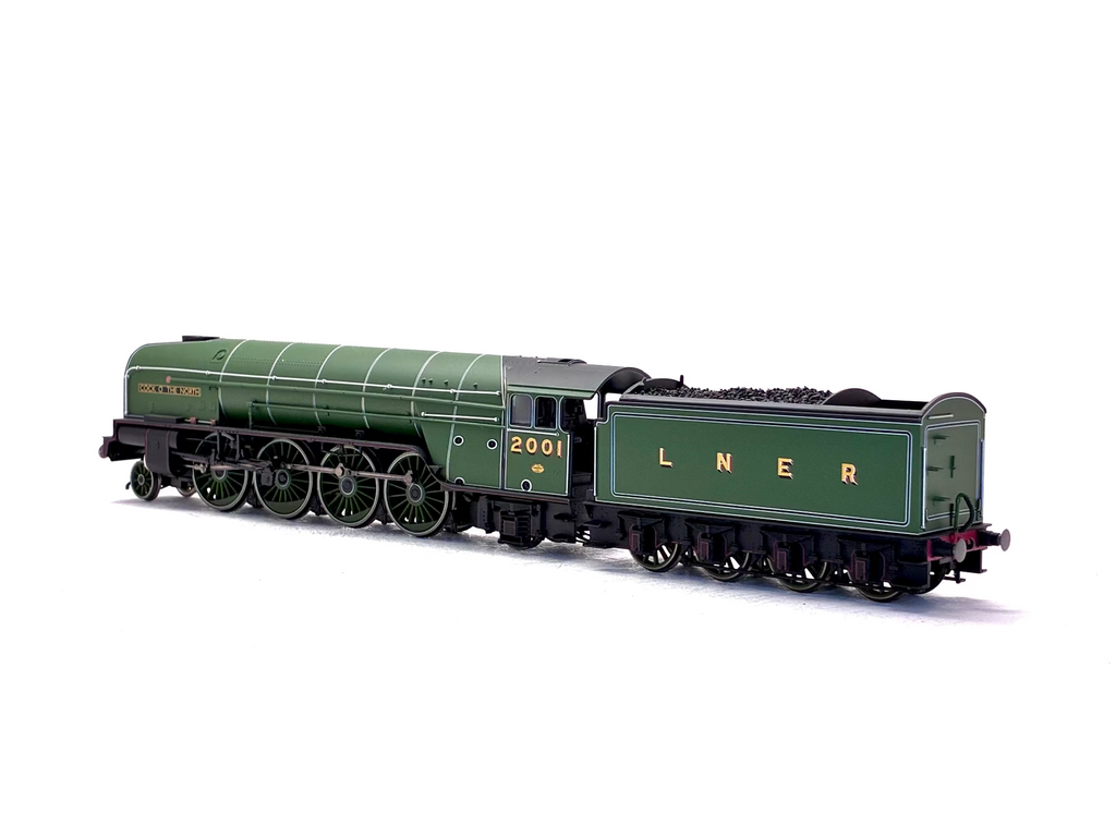 Hornby R3246TTS Class P2 2-8-2 "Cock O' The North" in LNER Green TTS Sound fitted