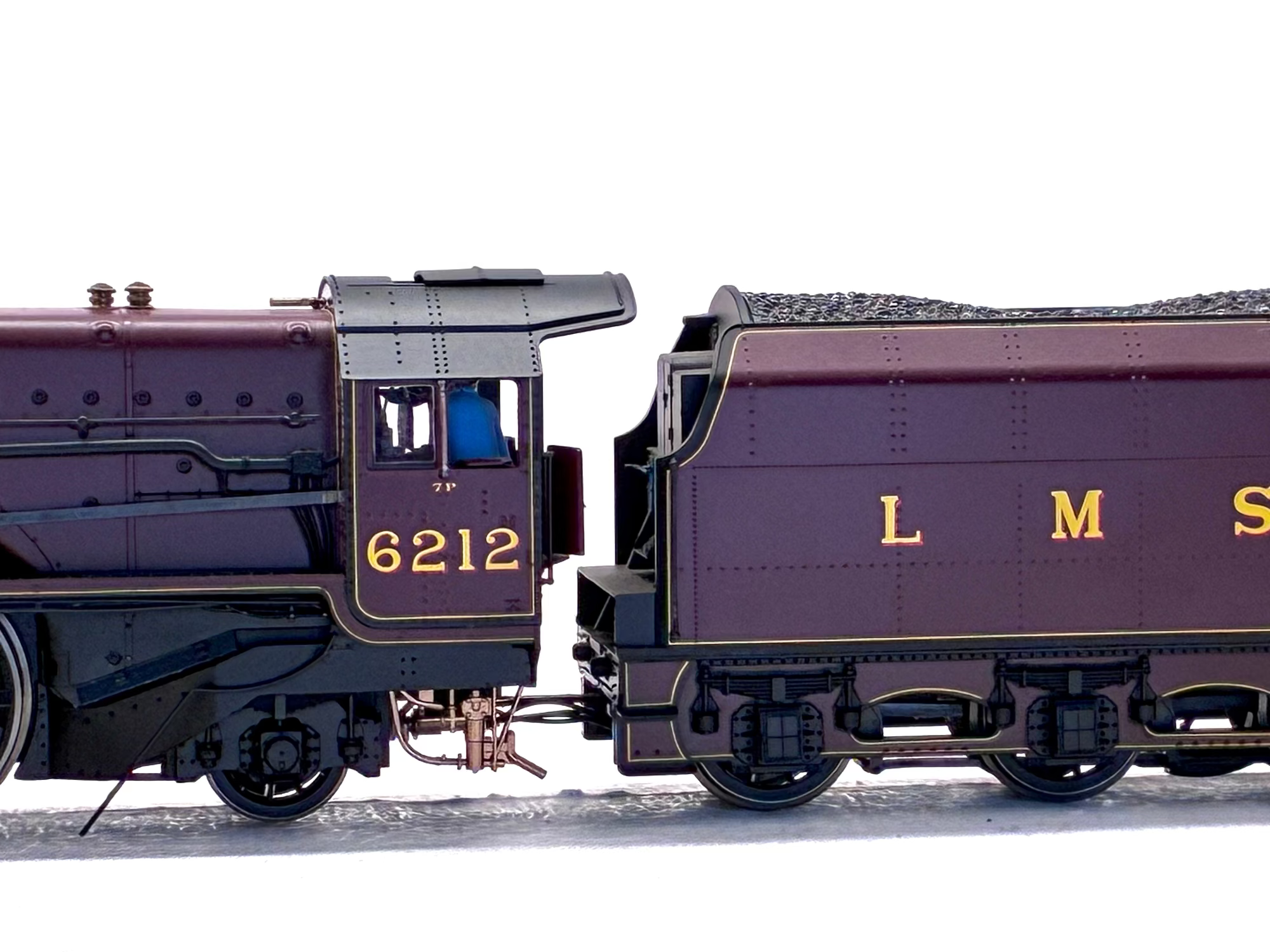Hornby R3854 Class 8P Princess Royal 4-6-2 6212 'Duchess of Kent' in LMS crimson lake