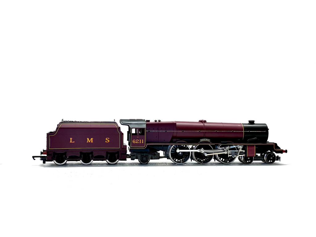 Hornby R2052 Princess Class 4-6-2 "Queen Maud" 6211 in LMS Maroon