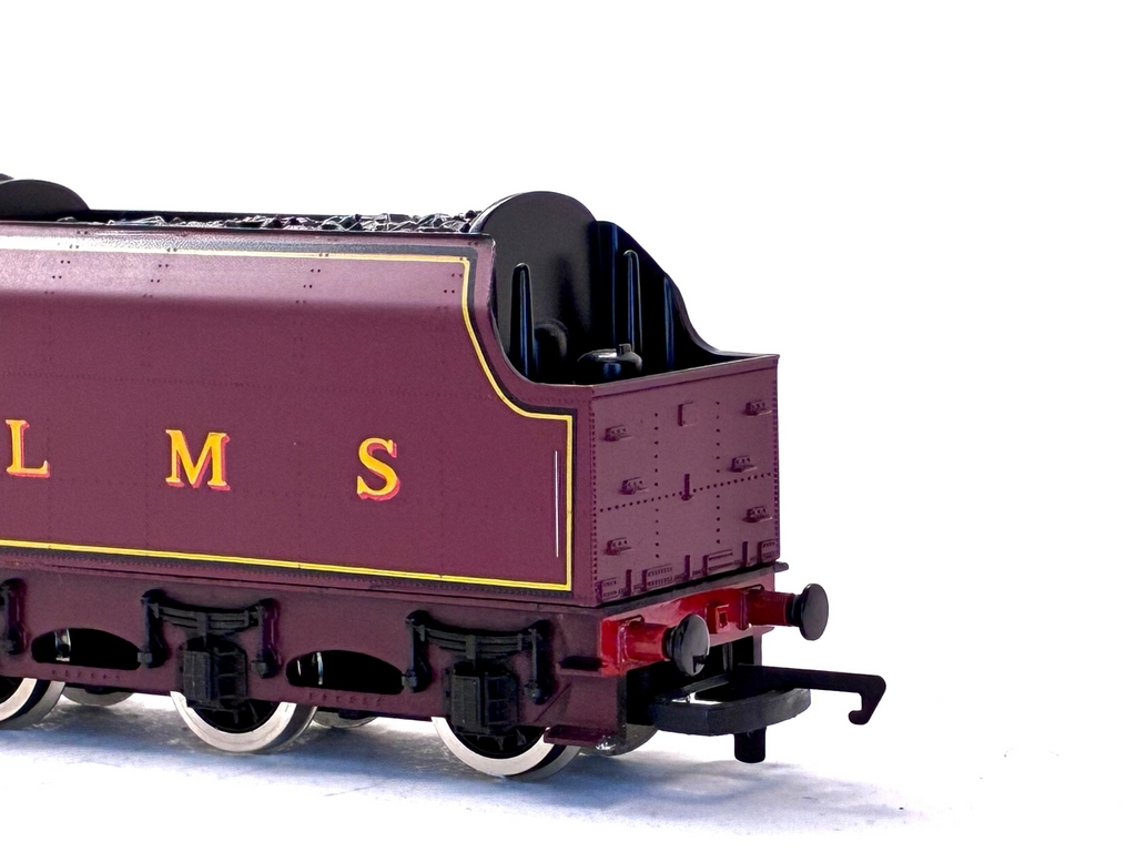 Hornby R2052 Princess Class 4-6-2 "Queen Maud" 6211 in LMS Maroon
