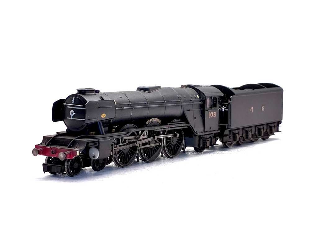 Hornby R3080 Class A3 4-6-2 103 'Flying Scotsman' in LNER Black National Railway Museum limited edition