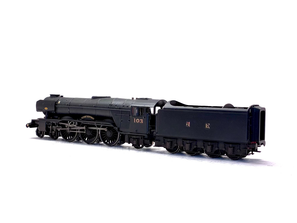 Hornby R3080 Class A3 4-6-2 103 'Flying Scotsman' in LNER Black National Railway Museum limited edition