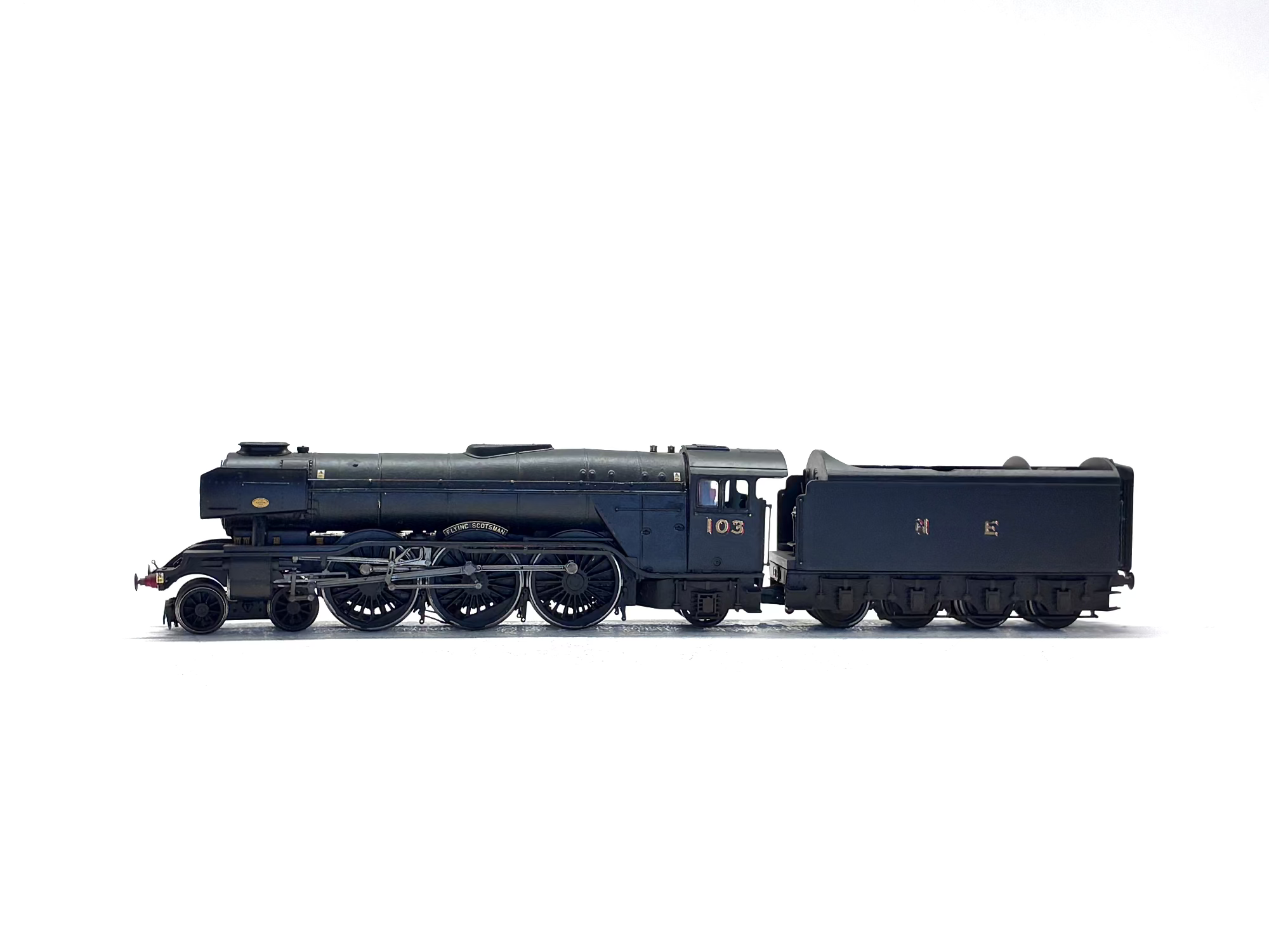Hornby R3080 Class A3 4-6-2 103 'Flying Scotsman' in LNER Black National Railway Museum limited edition