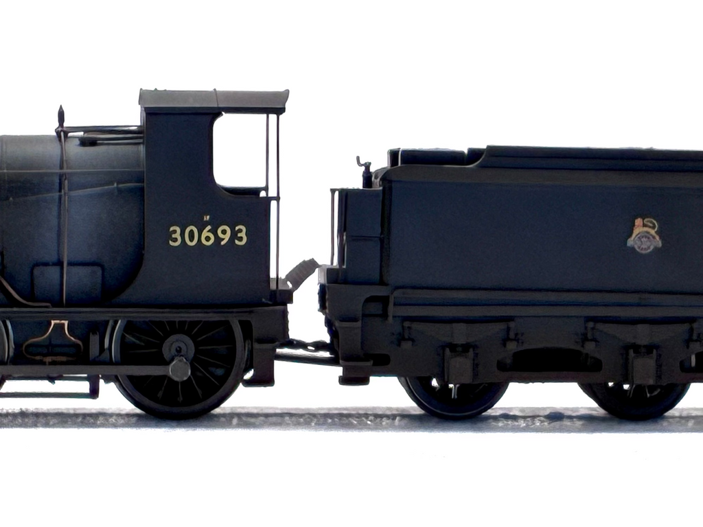Hornby R3240 Drummond Class 700 0-6-0 30693 in BR black Sound