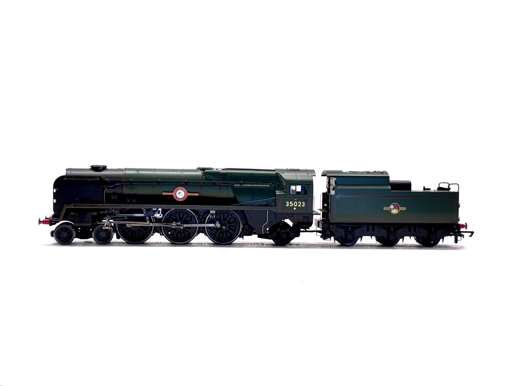 Hornby R2170 Rebuilt Merchant Navy class 4-6-2 "Holland Afrika Line" 35023 in BR green Sound