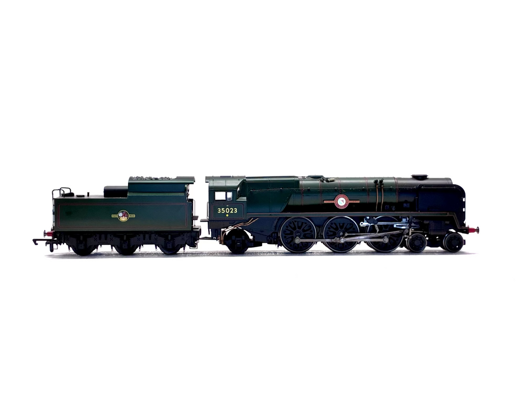 Hornby R2170 Rebuilt Merchant Navy class 4-6-2 "Holland Afrika Line" 35023 in BR green Sound