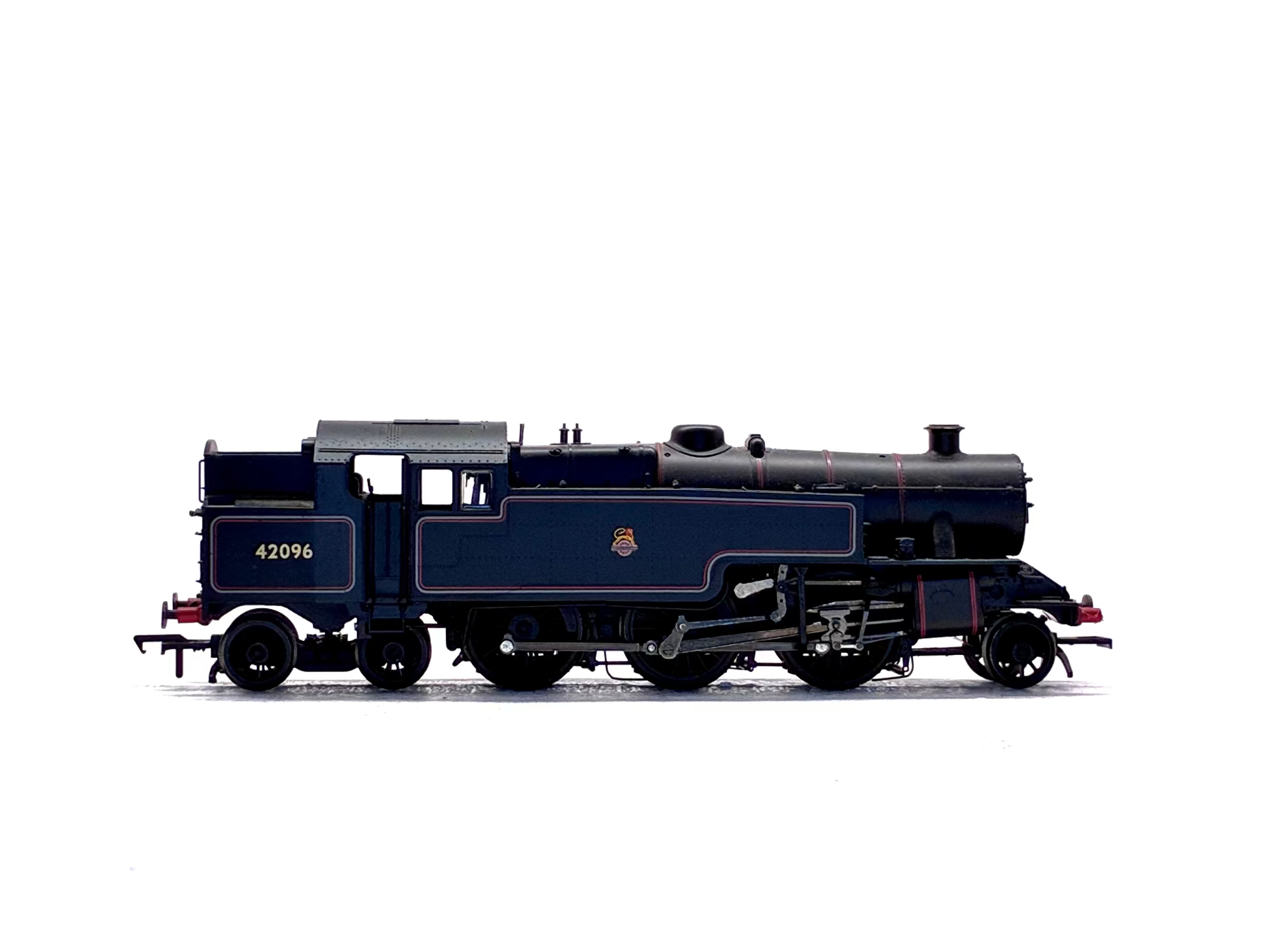 Bachmann Branchline 32-876 Class 4MT Fairburn 2-6-4 tank 42096 in BR lined black with early emblem