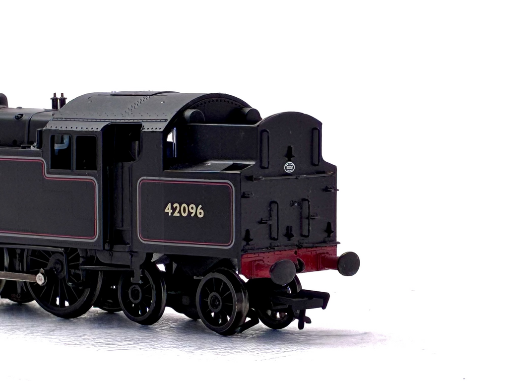 Bachmann Branchline 32-876 Class 4MT Fairburn 2-6-4 tank 42096 in BR lined black with early emblem