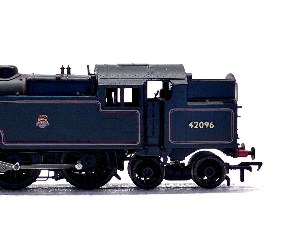 Bachmann Branchline 32-876 Class 4MT Fairburn 2-6-4 tank 42096 in BR lined black with early emblem