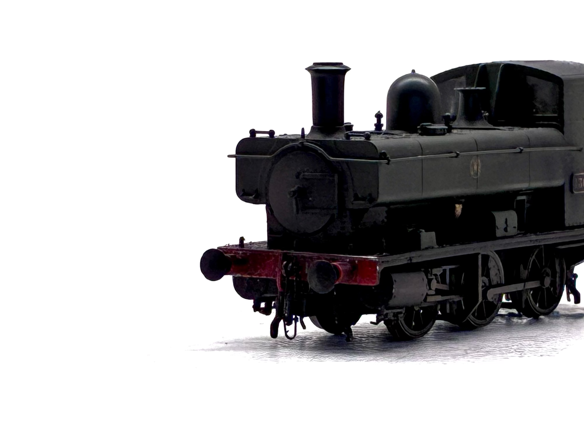 Heljan 1320 Class 1366 0-6-0PT 1366 in GWR green with shirtbutton